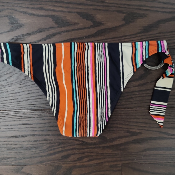 Roxy Bikini - Picture 6 of 6